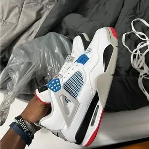 Jordan | Shoes | No Creases Basically Brand New | Poshmark display picture 3